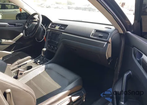 2018 Volkswagen Passat 2.0T R-Line/2.0T S из США, поврежденный, VIN 1VWAA7A37JC000173